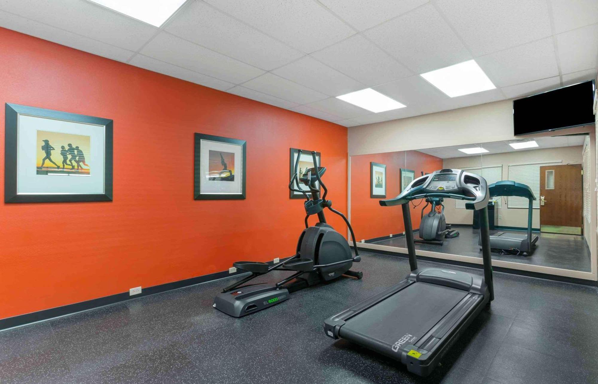 Extended Stay America Suites - Findlay - Tiffin Avenue Екстер'єр фото
